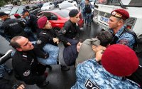 İrəvanda polis itaətsizlik aksiyasının 60-dan çox iştirakçısını saxlayıb - YENİLƏNİB-2
