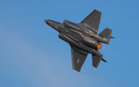 Yaponiyada iki F-35 təcili eniş edib